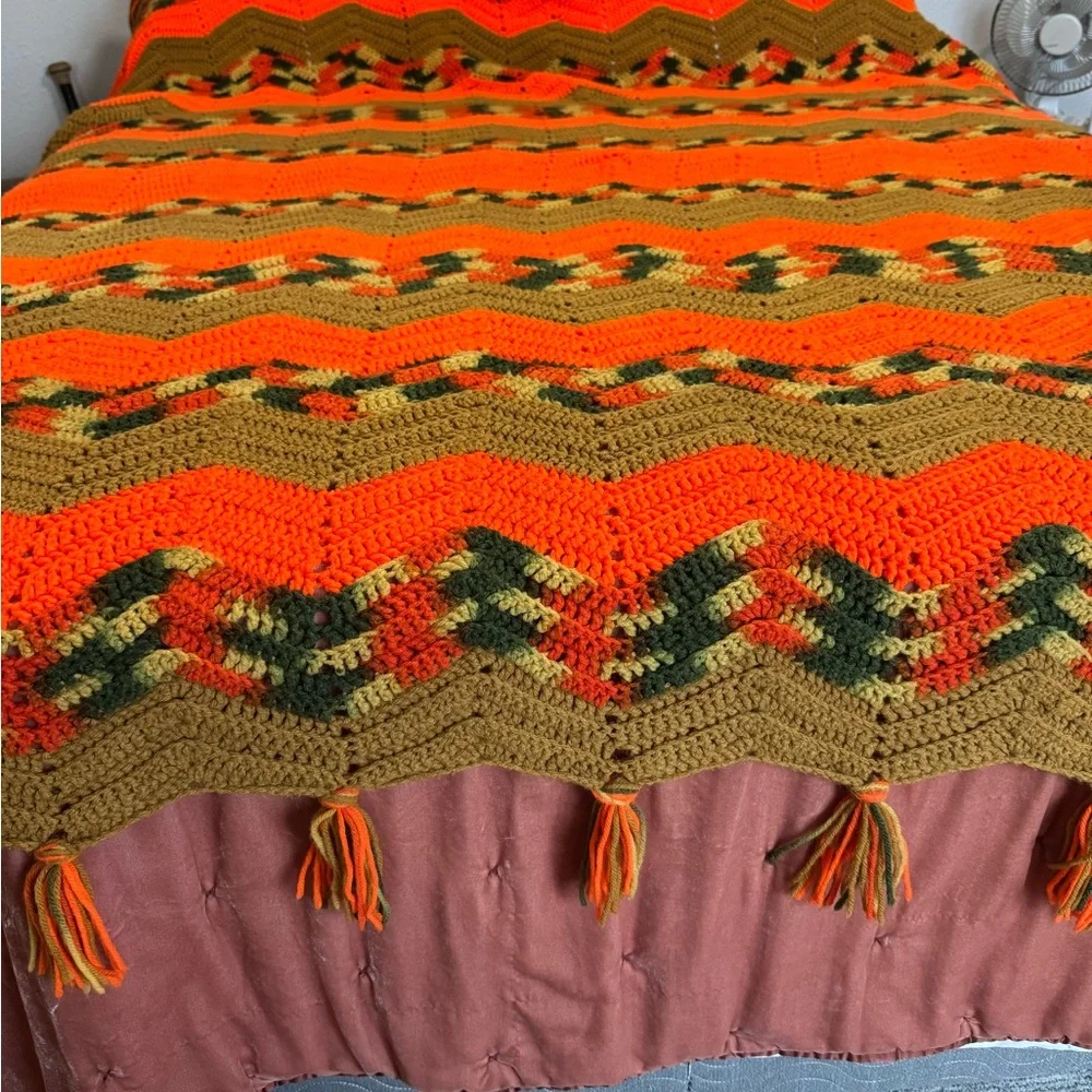Handmade Chevron Pattern Blanket - Orange and Brown 70x74‎